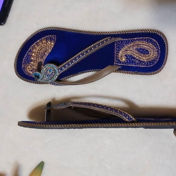 Sandals 👡 - Picture 1 of 5